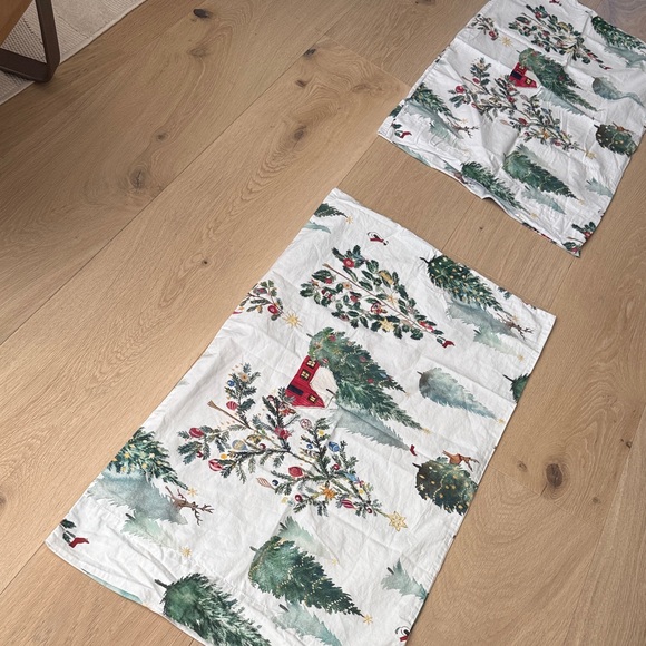 Pottery Barn CHRISTMAS IN THE COUNTRY King Size Christmas Sheets - Picture 6 of 17